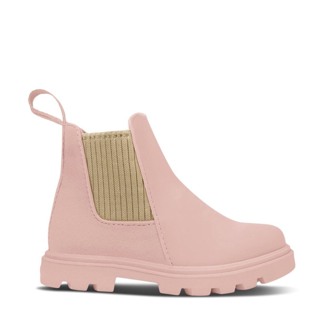 Native Kensington Treklite Cameleon Pink Boots new in box, 3 big kid