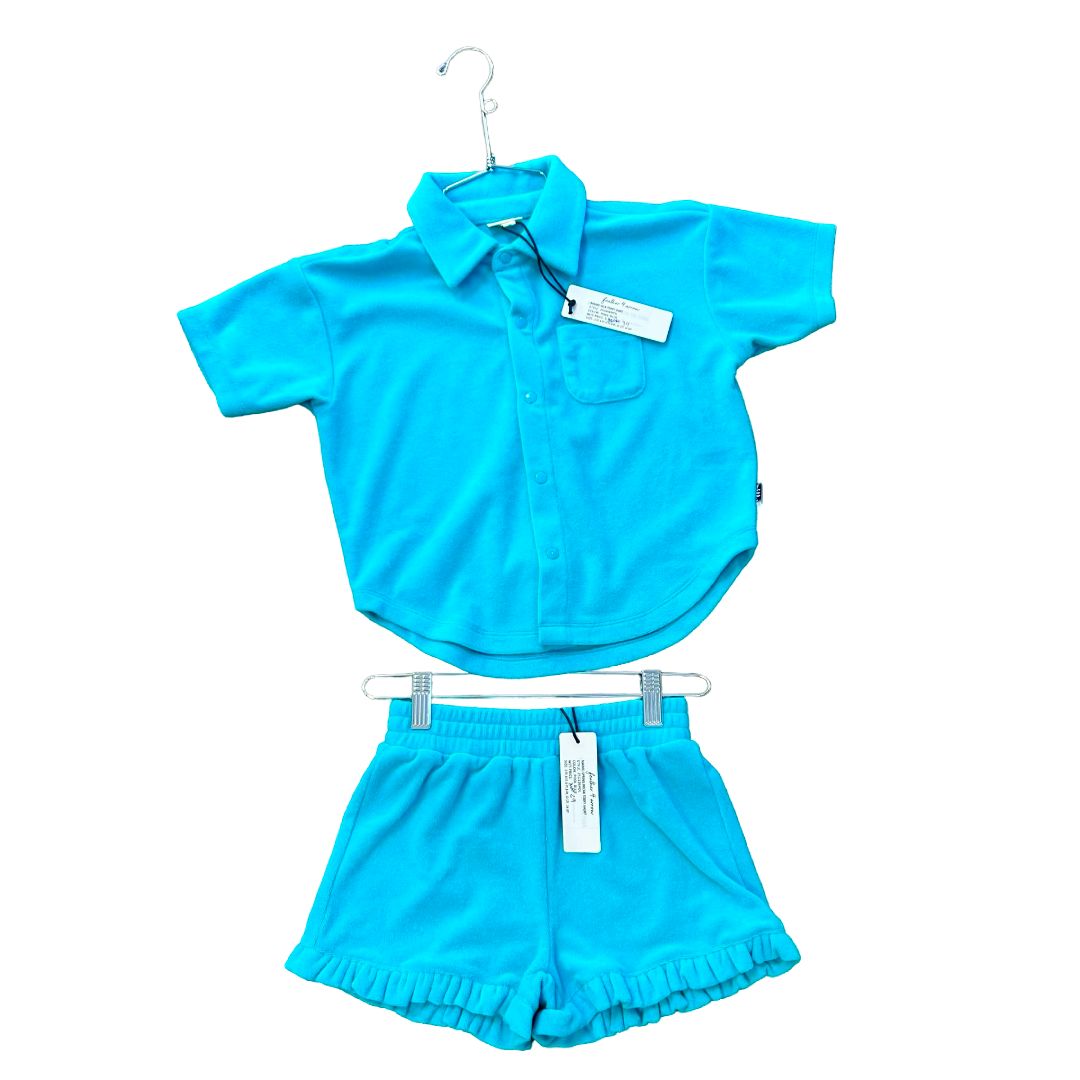 Feather 4 Arrow Girls terry set new with tags, 6 Years