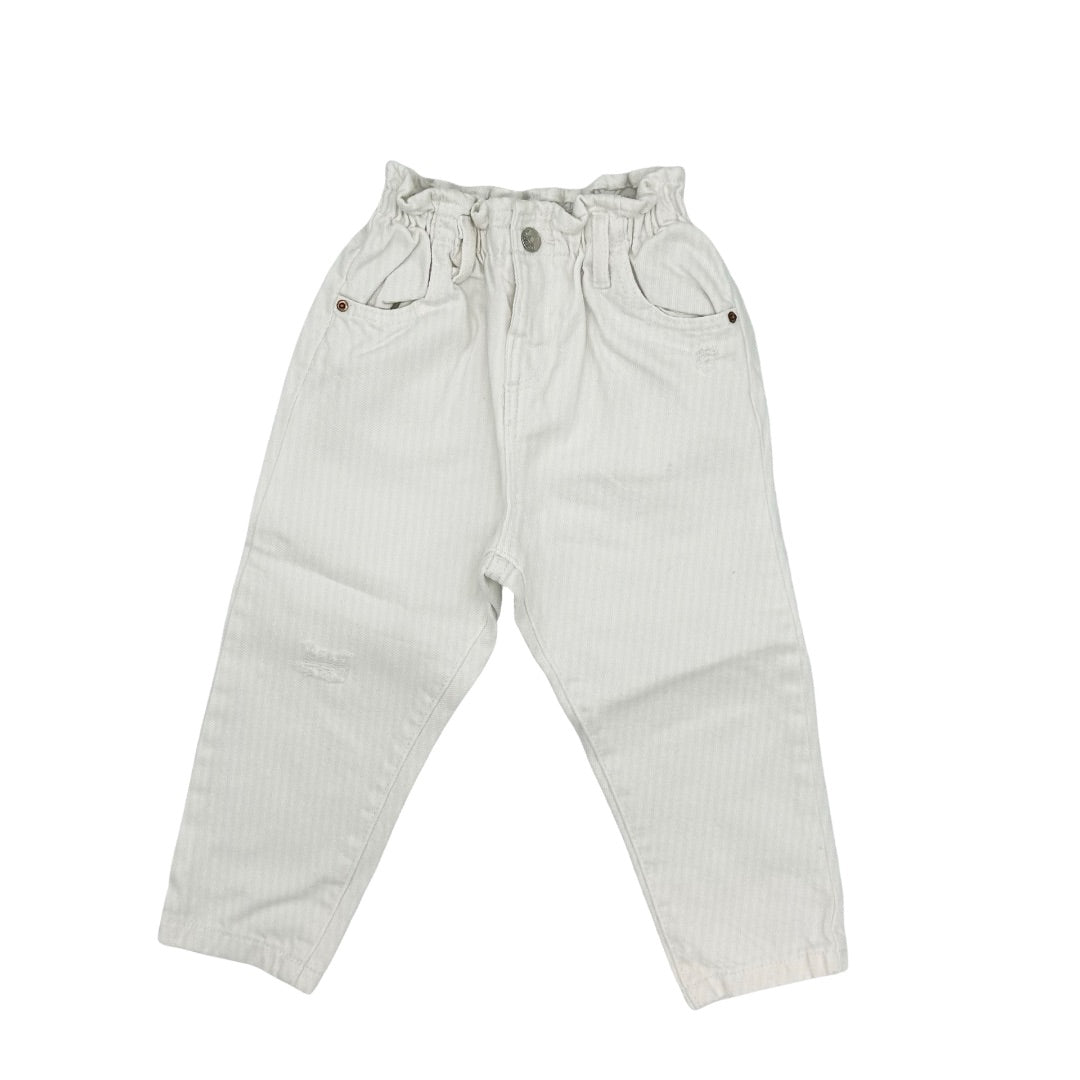 Zara white jeans, 2-3 years