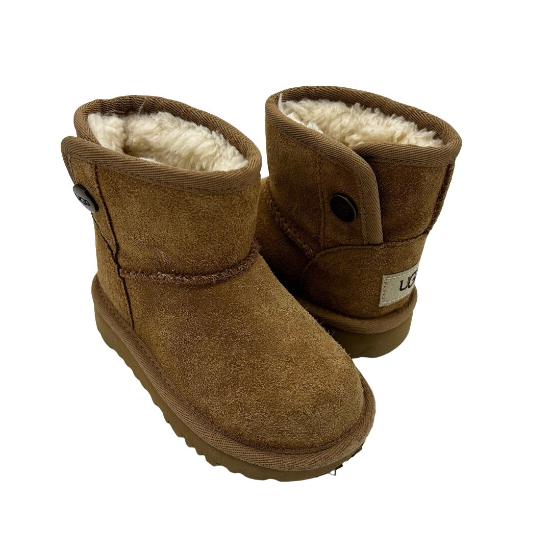 Ugg boots w/buttons, 7 little kid