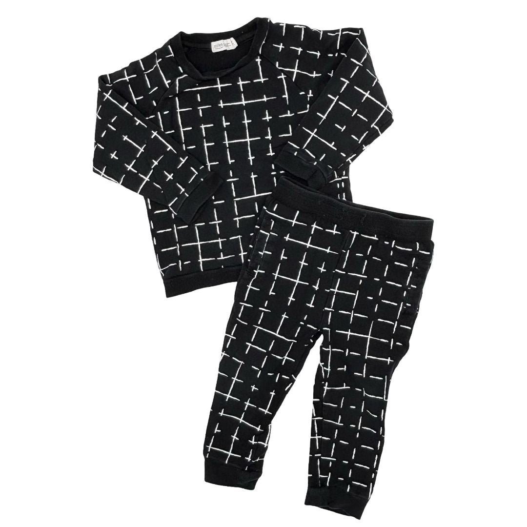 Miles The Label black/white sweatshirt/pant set, 24 months