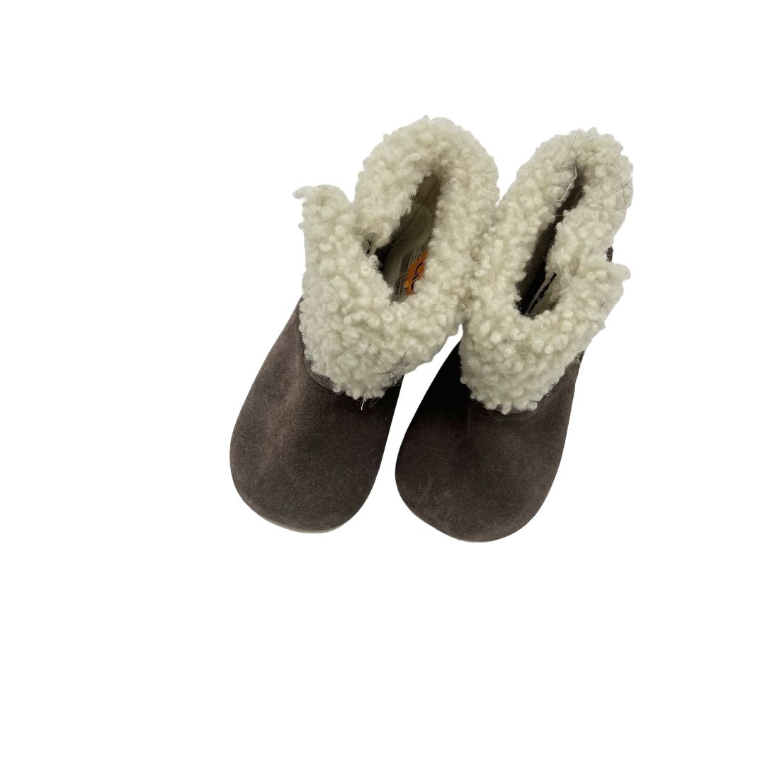 Fendi shearling logo booties, newborn