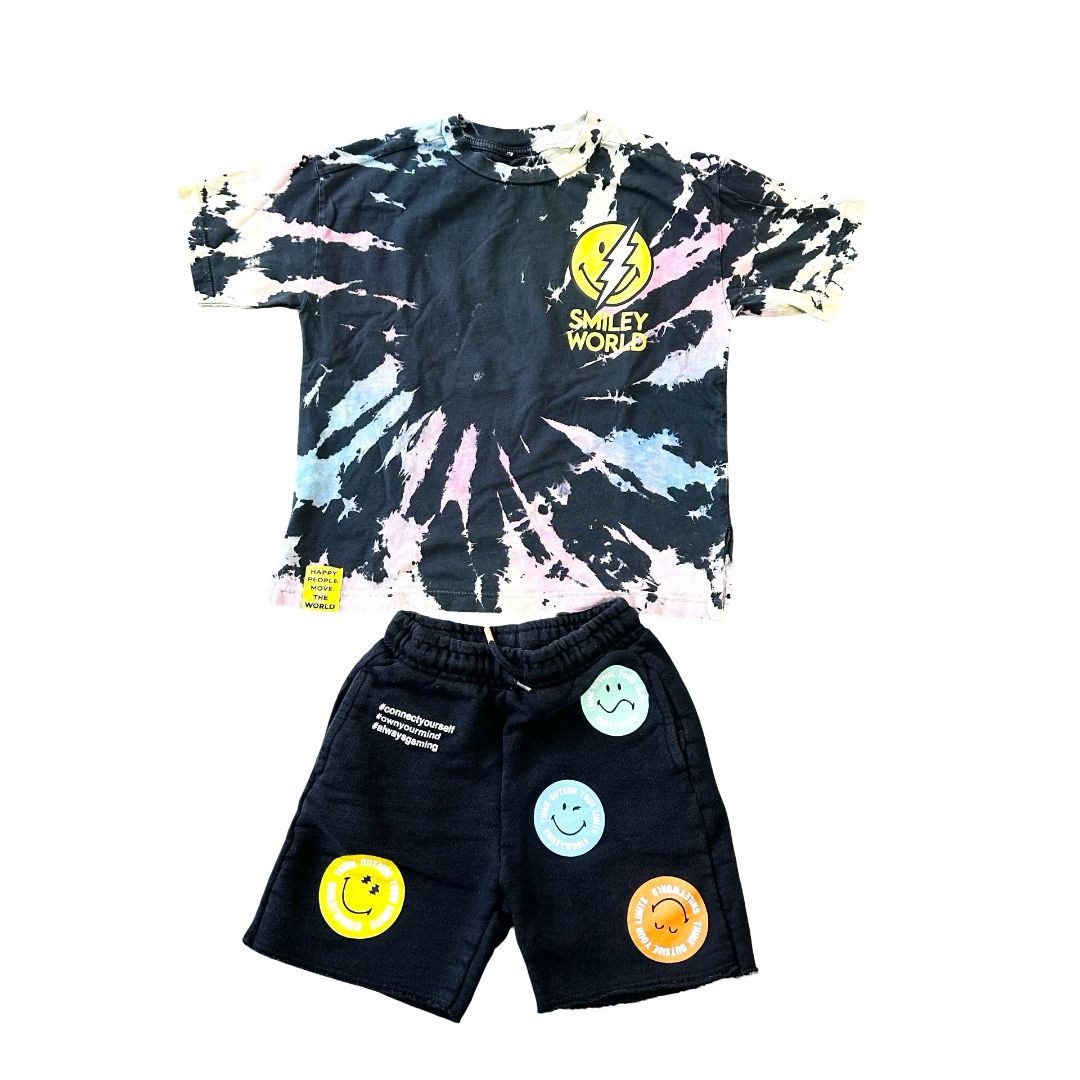 Smiley World tshirt/short set, 6 years