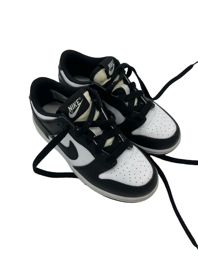 Nike dunk low white/black , 12 little kid