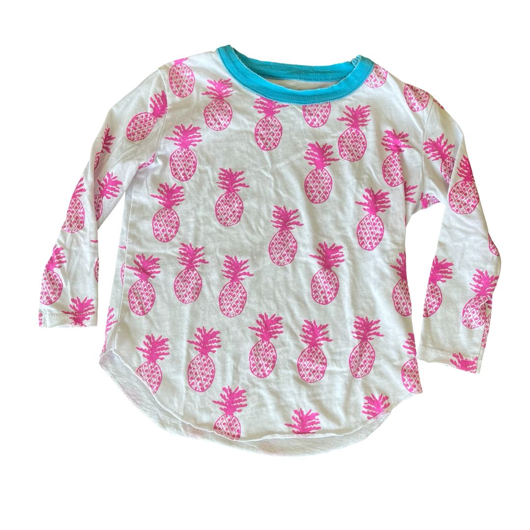 Chaser pink pineapple, 4 years