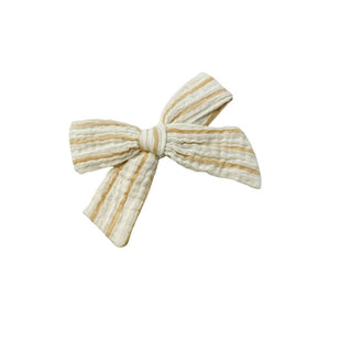 Quincy mae Hair bow new with tags, Baby