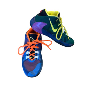 Nike sneakers, 5.5 Big Kid