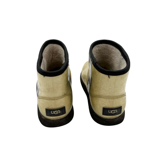 Ugg classic clear cream winter boots, 1 big kid