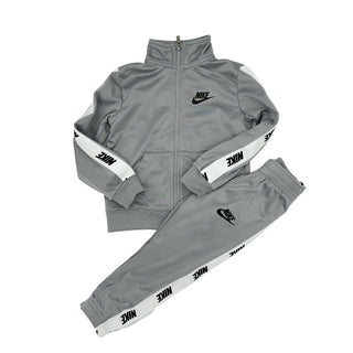 Nike grey set, 3 years