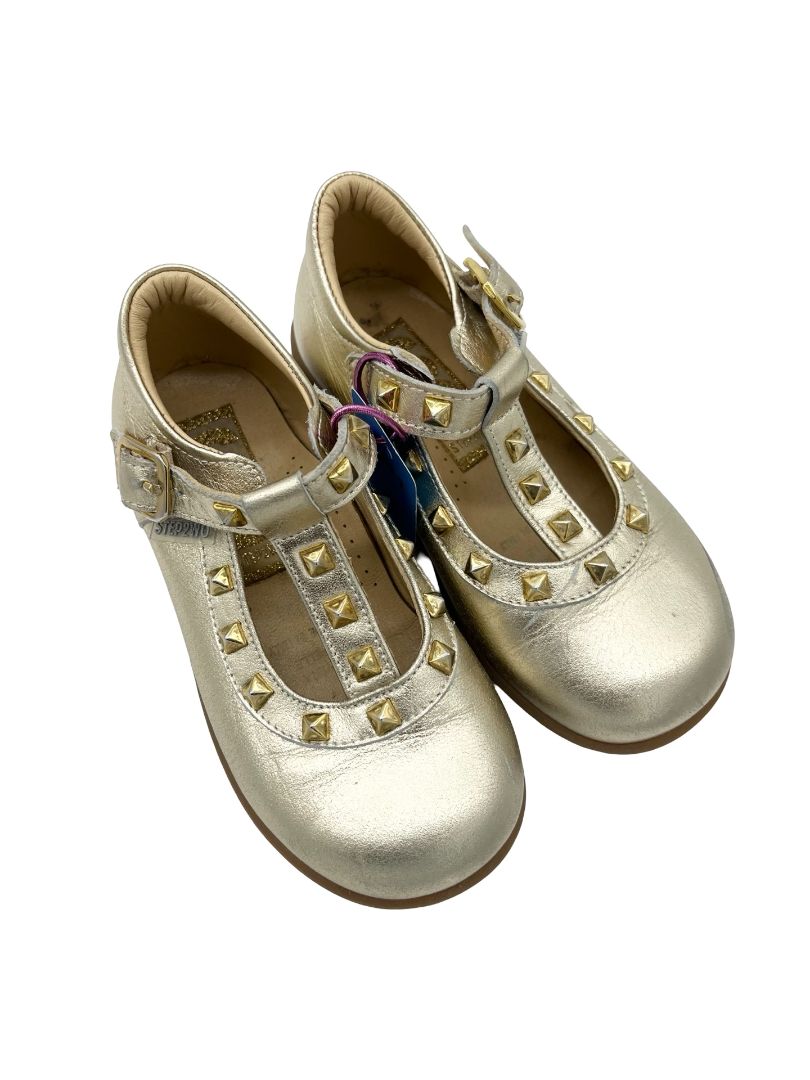 Step2W0 gold t-bar shoes, euro 25