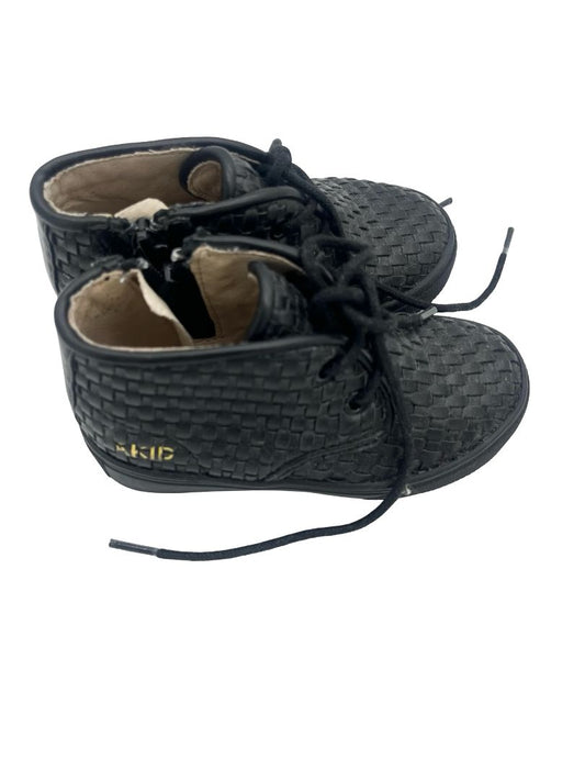 Akid black leather weave shoes, 6 little kid