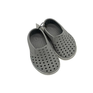 Native grey miles , 5 little kid