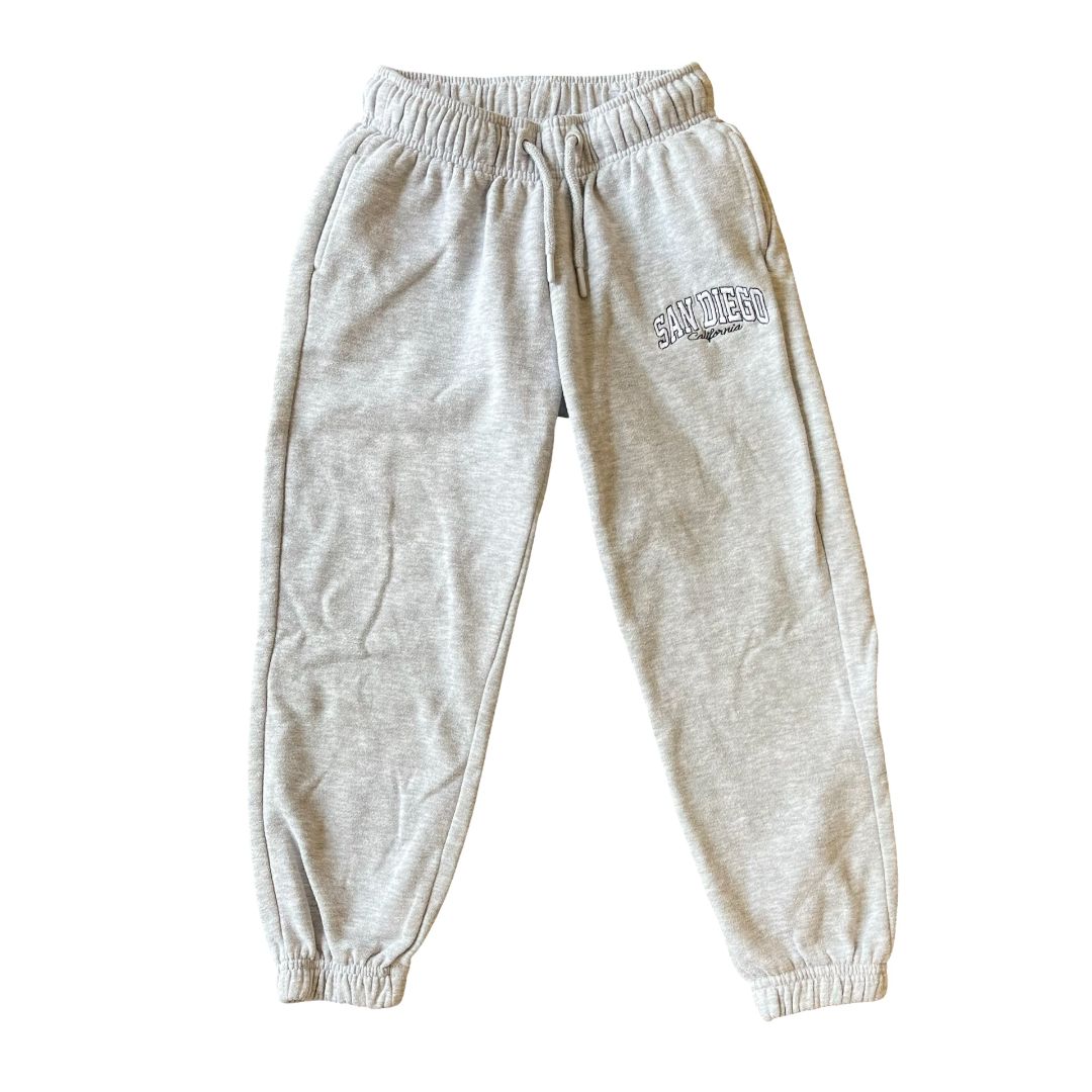 No name San Diego grey sweatpants, 6 years