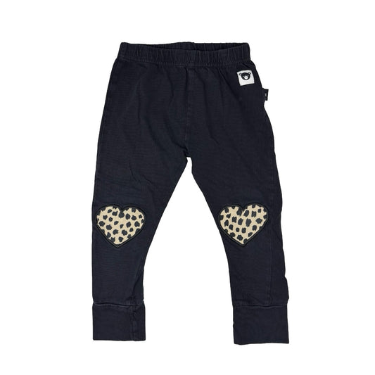 Hux Black w/cheetah heart patch leggings, 4 years