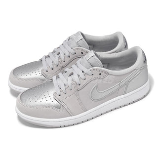 Nike Silver sneakers, 3 years