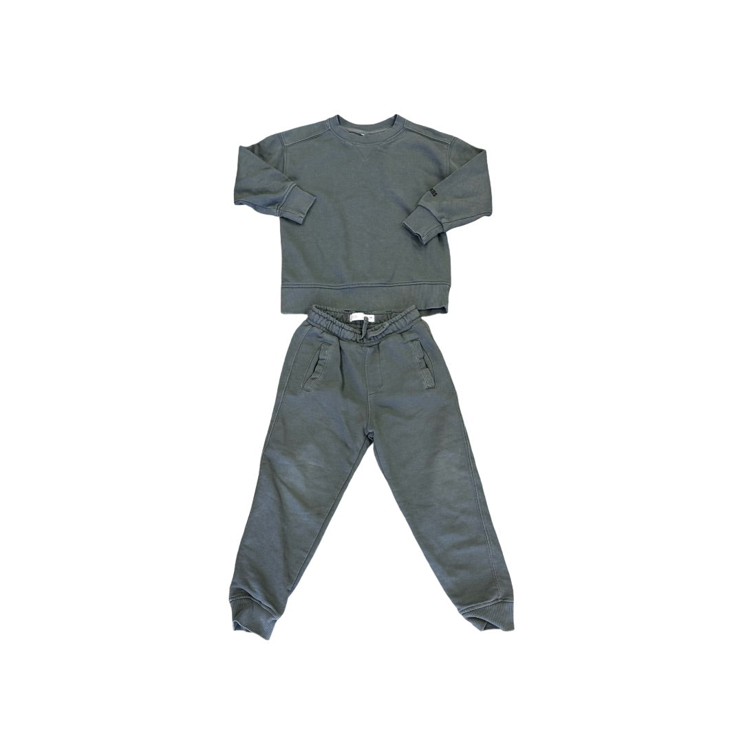Zara Sweatsuit, 4 years