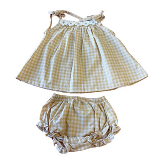 Wild Wawa New w/tags yellow gingham top/bloomer set w/daisies, 12-18 months