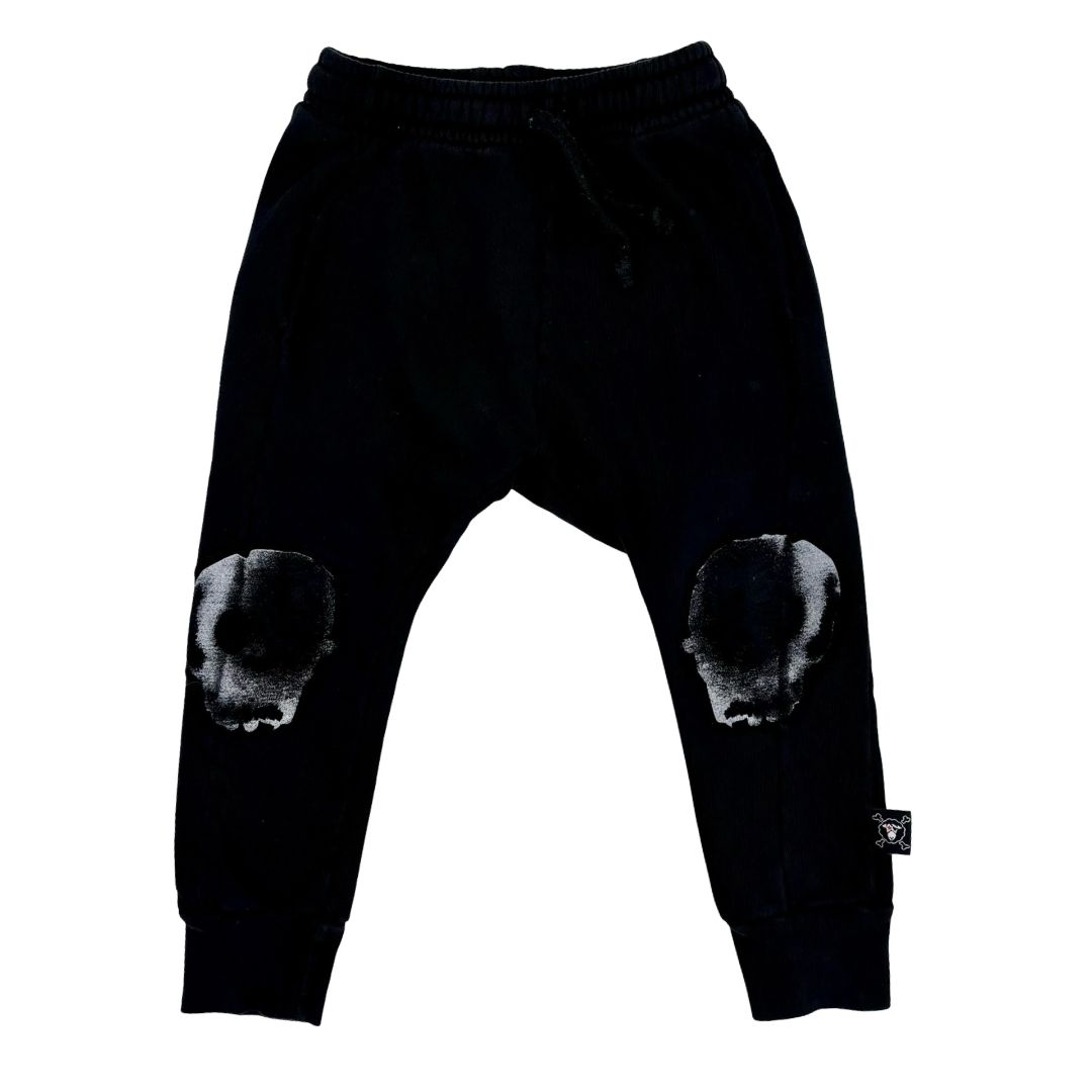 Nununu black w/skulls sweatpants, 3-4 years