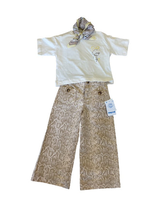 Mayoral 3 piece set new with tags, 4 years