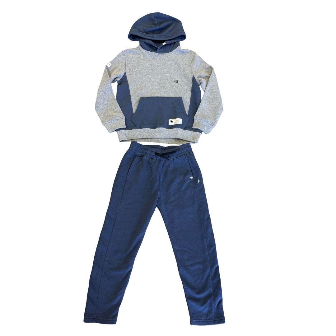 Abercrombie & Fitch grey/navu sweatsuit, 7-8 years