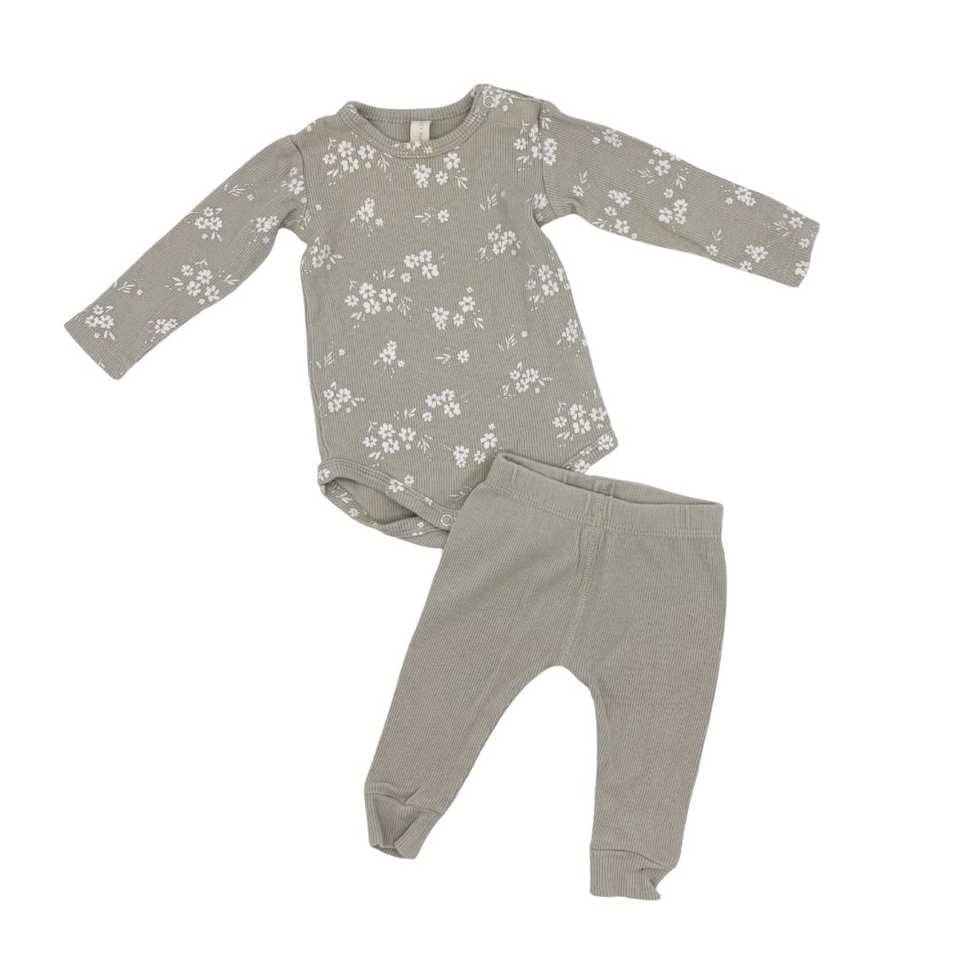 Quincy Mae stone floral long sleeve/pant set, 0-3 months
