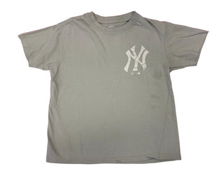 MLB Green Yankees Tee - Some staining, reflected in price, medium