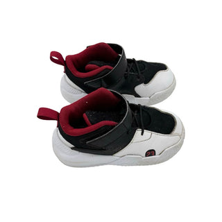 Nike black/white/gym red Jordan Stay Loyal 2 , 8 little kid