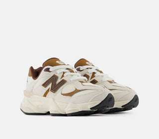 New Balance New Balance 9060 white/brown NEW, 9.5 little kid