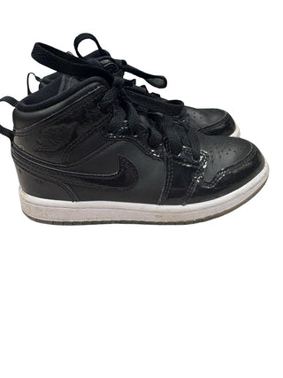 Air Jordan Space Jam mid tops , 12