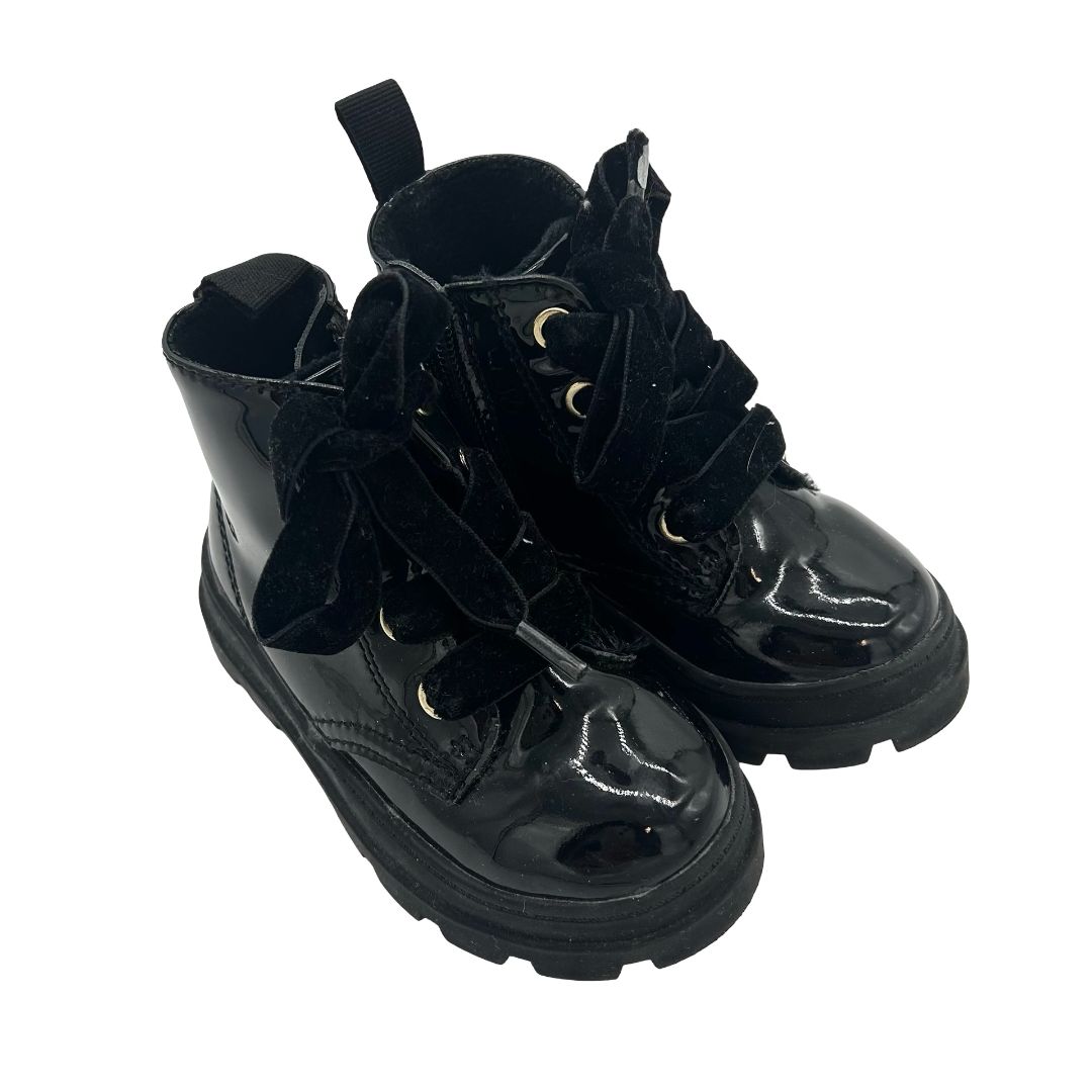 H&M back patent boots, euro 22 little kids