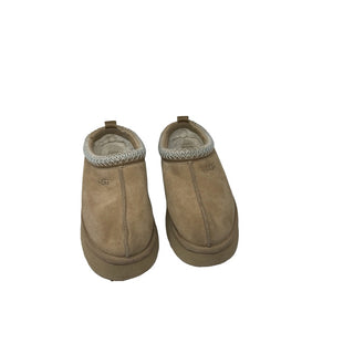 Ugg High top slippers, 7 big kid