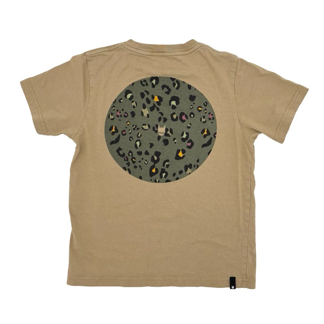 Munster camel tshirt w/green decal on back, 7 years