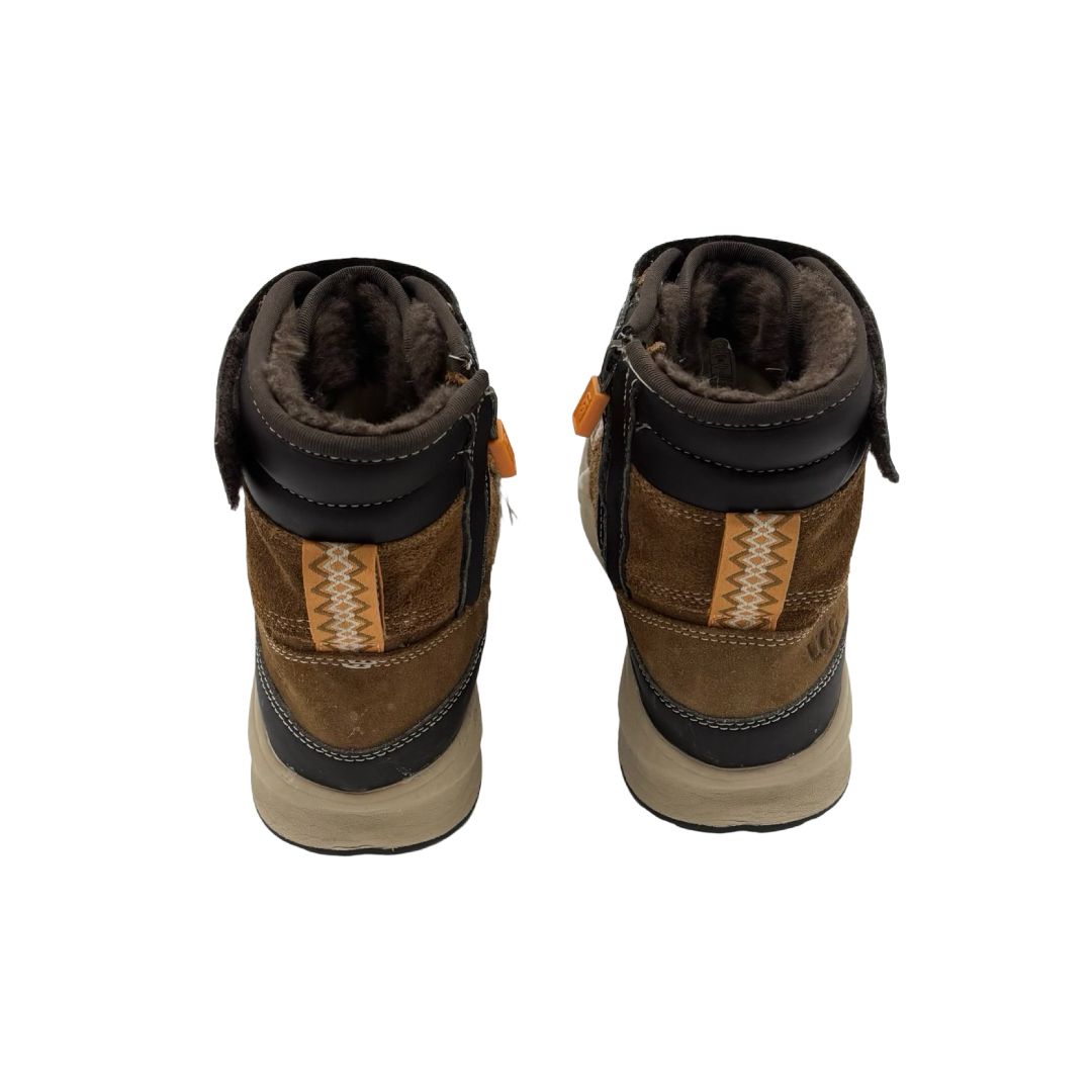 Ugg Arren weather winter boots, 4 big kid