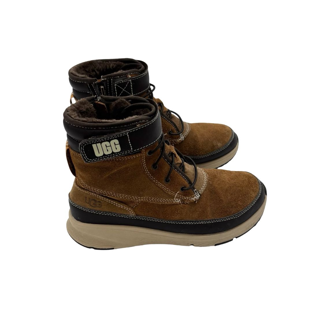 Ugg Arren weather winter boots, 4 big kid