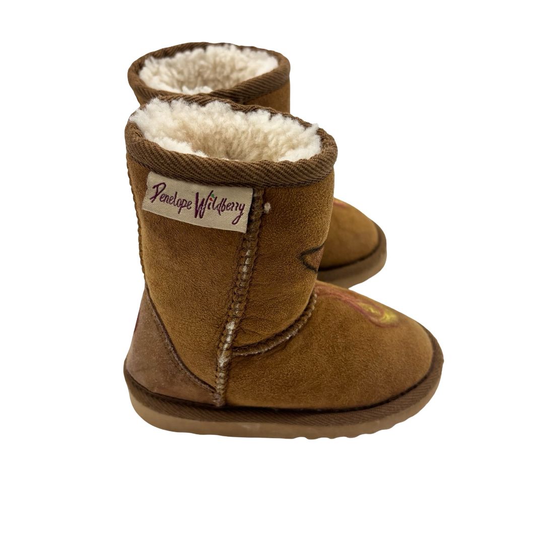 Penelope Wildberry hand painted ugg winter boots, 7 litte kid