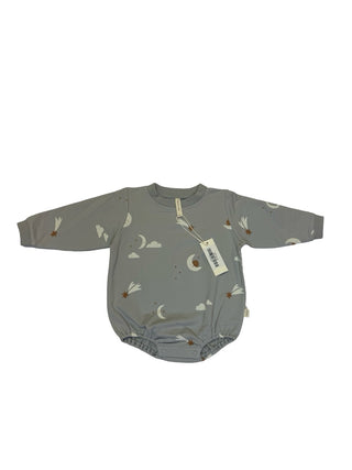 Quincy Mae Crewneck bubble sky friends romper - new with tag, 3-6 months