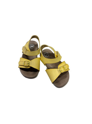 Wonder Nation Yellow Sandals, 4 little kid