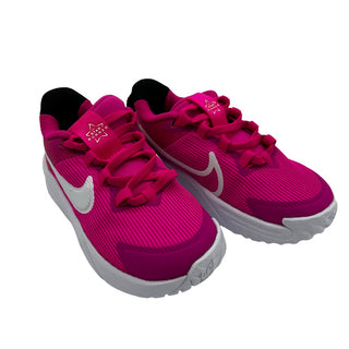 Nike Hot pink runners, 9 little kids