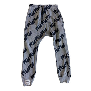 Nununu sweatpants * Tiny hole in knee, 10-11 years