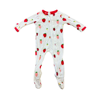 Kyte White w/strawberries sleeper, 0-3 months