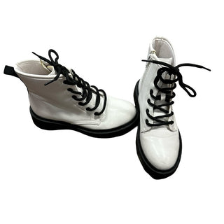 Steve madden Boots, 2 big kid