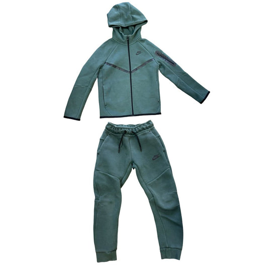 Nike Green Hooded Zip Up Sweatshirt with Sweatpant Set, Small/medium