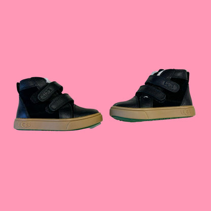 Ugg new with original box, 6