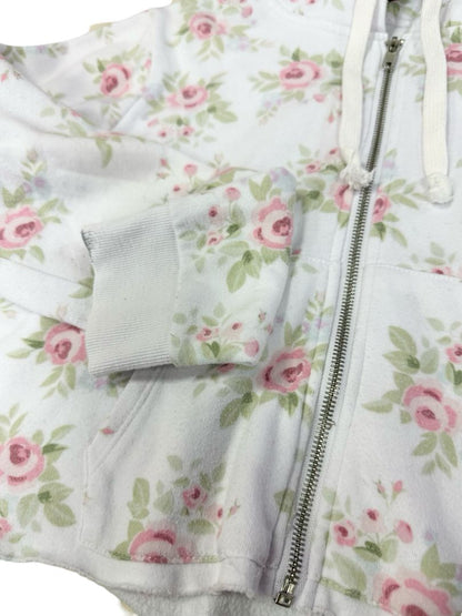 KatieJ set some slight stains on sleeve cuff, XL