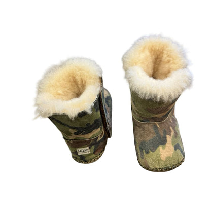 Ugg Army Green Velcro Boots/Shoes, 4-5 infant