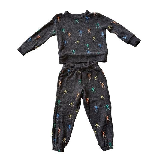Chaser Skeleton sweater and sweatpants set, 2 years