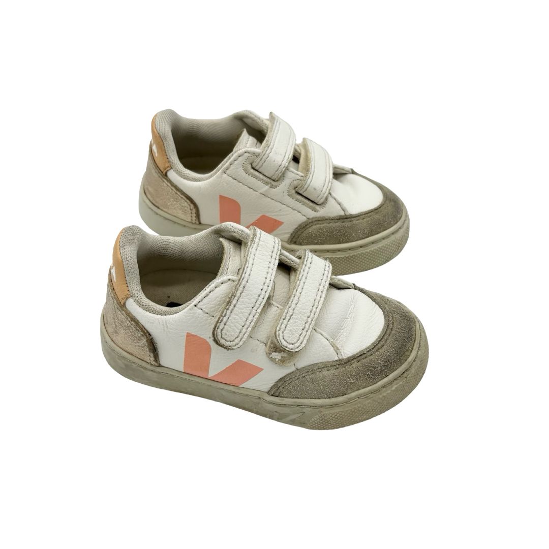 Veja pink/rose gold leather low top velcro sneakers, 7 little kid