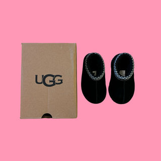 Ugg brand new in original box , 7