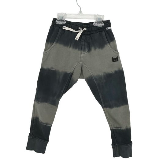 Munster sweatpants, 4 years