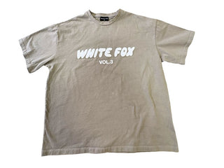 White fox Oversized t-shirt with white writting, S/M